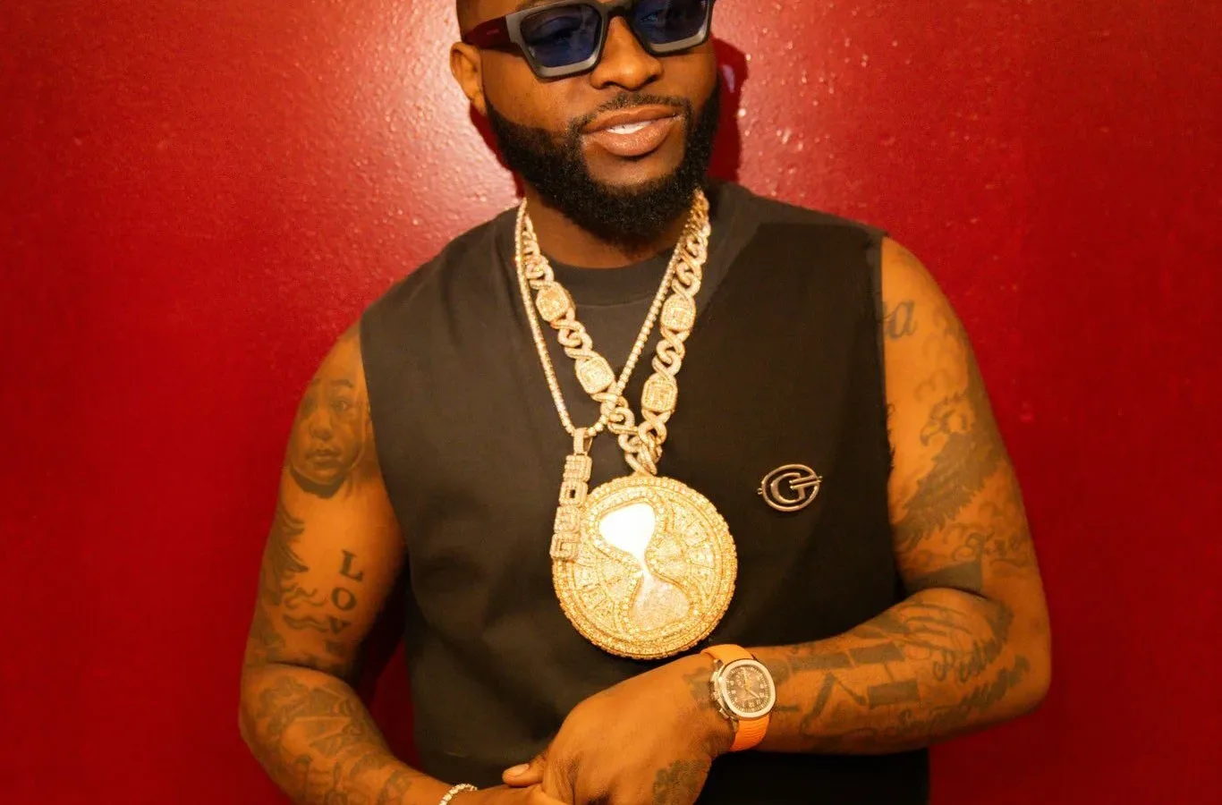 Davido Shares The Emotional Tie Between His Mum, Aliko Dangote & Him